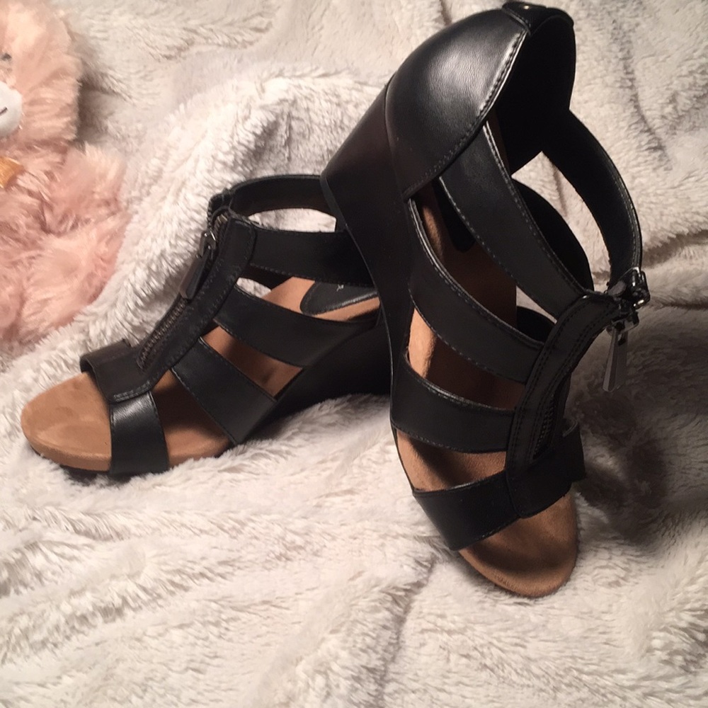 Heeled sandal